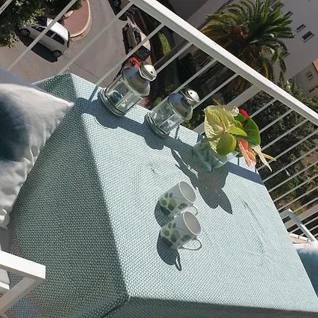 Centre Et A Pied Echappee Apartman *