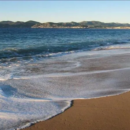 Centre Et A Pied Echappee *