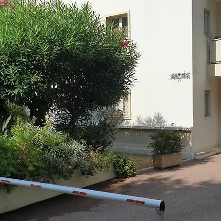 Centre Et à Pied échappée * Cannes